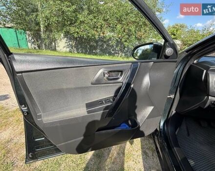 Серый Тойота Аурис, объемом двигателя 1.6 л и пробегом 220 тыс. км за 10500 $, фото 4 на Automoto.ua