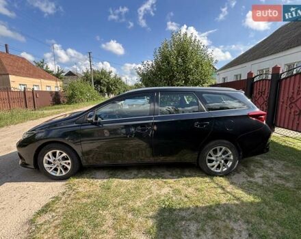 Серый Тойота Аурис, объемом двигателя 1.6 л и пробегом 220 тыс. км за 10500 $, фото 3 на Automoto.ua