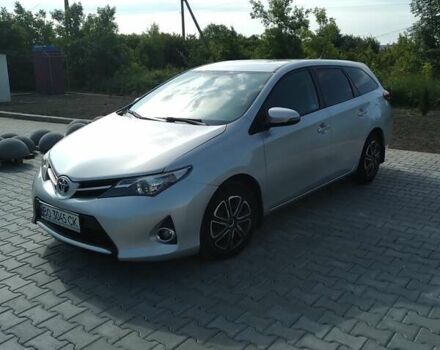 Серый Тойота Аурис, объемом двигателя 1.36 л и пробегом 252 тыс. км за 9200 $, фото 3 на Automoto.ua