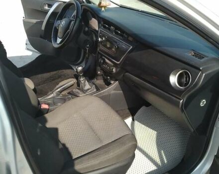 Серый Тойота Аурис, объемом двигателя 1.36 л и пробегом 252 тыс. км за 9200 $, фото 14 на Automoto.ua