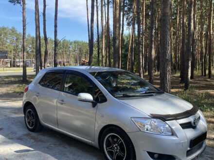Сірий Тойота Ауріс, об'ємом двигуна 1.6 л та пробігом 189 тис. км за 5300 $, фото 1 на Automoto.ua