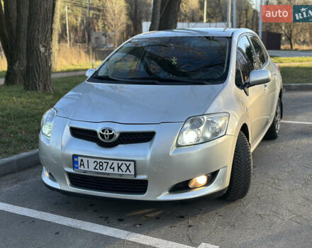 Серый Тойота Аурис, объемом двигателя 1.6 л и пробегом 155 тыс. км за 7300 $, фото 1 на Automoto.ua