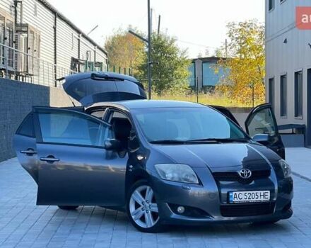 Сірий Тойота Ауріс, об'ємом двигуна 2.2 л та пробігом 290 тис. км за 5850 $, фото 1 на Automoto.ua