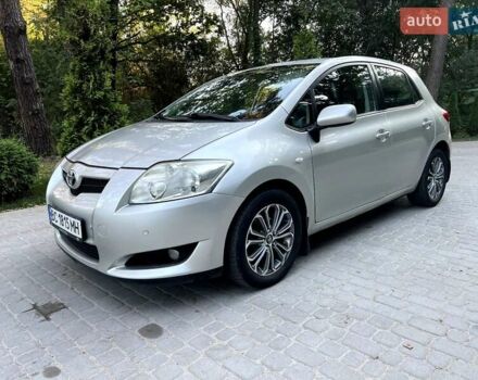 Сірий Тойота Ауріс, об'ємом двигуна 1.6 л та пробігом 225 тис. км за 5700 $, фото 1 на Automoto.ua