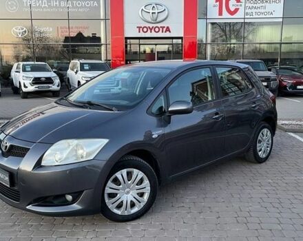 Серый Тойота Аурис, объемом двигателя 1.4 л и пробегом 242 тыс. км за 7300 $, фото 1 на Automoto.ua