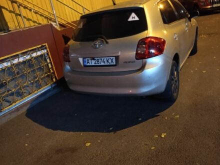 Серый Тойота Аурис, объемом двигателя 0 л и пробегом 150 тыс. км за 6200 $, фото 1 на Automoto.ua