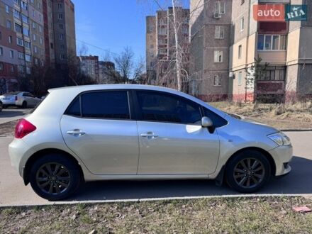 Серый Тойота Аурис, объемом двигателя 1.6 л и пробегом 157 тыс. км за 7100 $, фото 1 на Automoto.ua