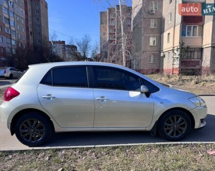 Серый Тойота Аурис, объемом двигателя 1.6 л и пробегом 157 тыс. км за 7100 $, фото 1 на Automoto.ua