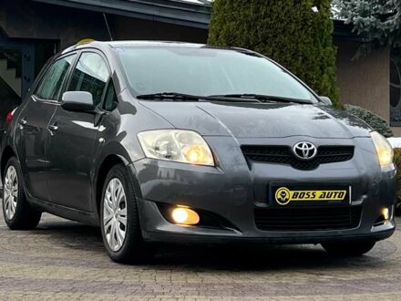 Сірий Тойота Ауріс, об'ємом двигуна 1.4 л та пробігом 264 тис. км за 6999 $, фото 1 на Automoto.ua