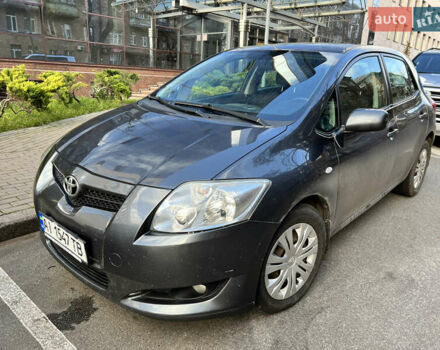 Сірий Тойота Ауріс, об'ємом двигуна 1.6 л та пробігом 215 тис. км за 5950 $, фото 1 на Automoto.ua
