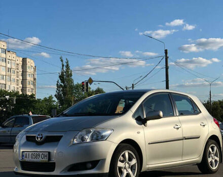 Серый Тойота Аурис, объемом двигателя 2 л и пробегом 248 тыс. км за 6600 $, фото 1 на Automoto.ua