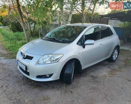 Сірий Тойота Ауріс, об'ємом двигуна 1.6 л та пробігом 183 тис. км за 6500 $, фото 1 на Automoto.ua