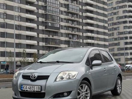 Тойота Аурис 2008 в Киеве на Automoto.ua Серый Тойота Аурис, объемом двигателя 2 л и пробегом 250 тыс. км за 6900 $, фото 1 на Automoto.ua