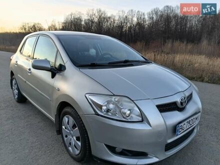 Серый Тойота Аурис, объемом двигателя 1.6 л и пробегом 158 тыс. км за 5700 $, фото 1 на Automoto.ua