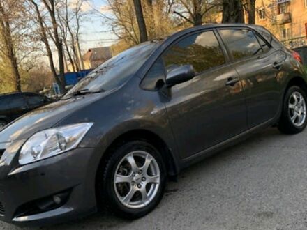 Серый Тойота Аурис, объемом двигателя 1.6 л и пробегом 214 тыс. км за 6900 $, фото 1 на Automoto.ua