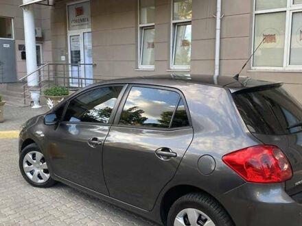 Серый Тойота Аурис, объемом двигателя 1.6 л и пробегом 106 тыс. км за 6850 $, фото 1 на Automoto.ua