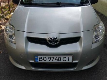 Тойота Аурис 2008 в Теребовле на Automoto.ua Серый Тойота Аурис, объемом двигателя 1.4 л и пробегом 233 тыс. км за 6300 $, фото 1 на Automoto.ua