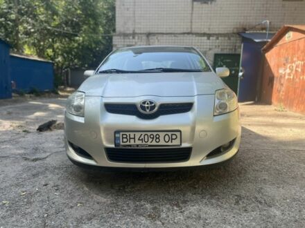 Тойота Аурис 2009 в Одессе на Automoto.ua Серый Тойота Аурис, объемом двигателя 1.4 л и пробегом 300 тыс. км за 5700 $, фото 1 на Automoto.ua