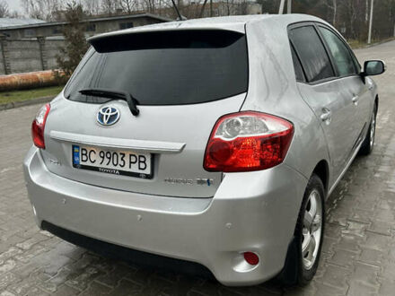 Сірий Тойота Ауріс, об'ємом двигуна 1.8 л та пробігом 210 тис. км за 9700 $, фото 1 на Automoto.ua