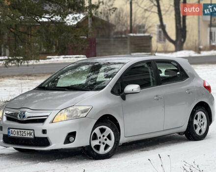 Сірий Тойота Ауріс, об'ємом двигуна 1.8 л та пробігом 215 тис. км за 9000 $, фото 1 на Automoto.ua