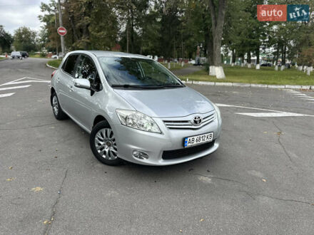 Серый Тойота Аурис, объемом двигателя 1.6 л и пробегом 190 тыс. км за 9900 $, фото 1 на Automoto.ua