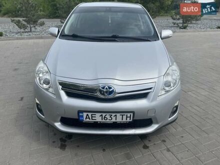 Тойота Ауріс 2012 у Дніпро (Дніпропетровську) на Automoto.ua Сірий Тойота Ауріс, об'ємом двигуна 1.8 л та пробігом 177 тис. км за 10700 $, фото 1 на Automoto.ua