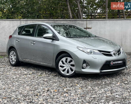 Серый Тойота Аурис, объемом двигателя 2 л и пробегом 171 тыс. км за 9990 $, фото 1 на Automoto.ua