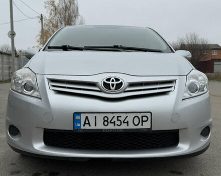 Сірий Тойота Ауріс, об'ємом двигуна 1.33 л та пробігом 272 тис. км за 9000 $, фото 1 на Automoto.ua