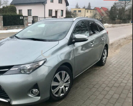 Серый Тойота Аурис, объемом двигателя 1.36 л и пробегом 256 тыс. км за 7600 $, фото 1 на Automoto.ua