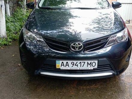 Тойота Аурис 2013 в Киеве на Automoto.ua Серый Тойота Аурис, объемом двигателя 1.33 л и пробегом 46 тыс. км за 10800 $, фото 1 на Automoto.ua