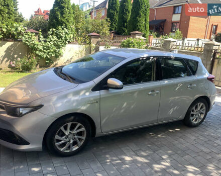 Сірий Тойота Ауріс, об'ємом двигуна 1.8 л та пробігом 172 тис. км за 16000 $, фото 1 на Automoto.ua
