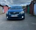 Синий Тойота Аурис, объемом двигателя 2 л и пробегом 228 тыс. км за 4999 $, фото 1 на Automoto.ua