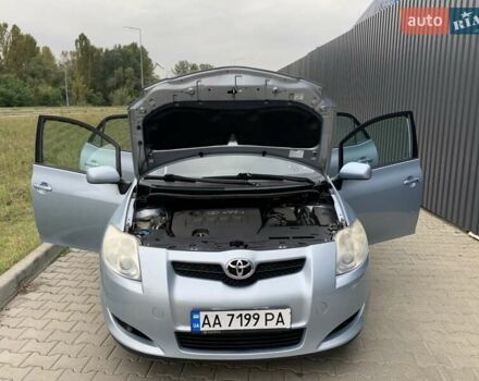 Синий Тойота Аурис, объемом двигателя 1.6 л и пробегом 161 тыс. км за 7800 $, фото 6 на Automoto.ua