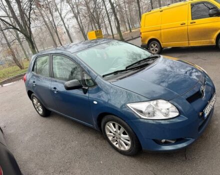 Синий Тойота Аурис, объемом двигателя 2 л и пробегом 198 тыс. км за 3000 $, фото 1 на Automoto.ua