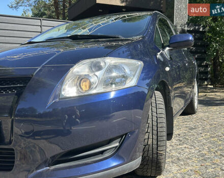 Синій Тойота Ауріс, об'ємом двигуна 1.6 л та пробігом 110 тис. км за 6700 $, фото 9 на Automoto.ua