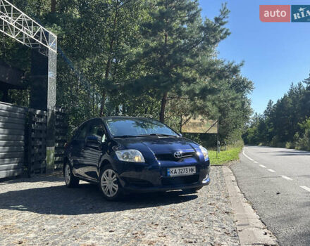 Синій Тойота Ауріс, об'ємом двигуна 1.6 л та пробігом 110 тис. км за 6700 $, фото 1 на Automoto.ua