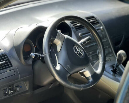 Синий Тойота Аурис, объемом двигателя 1.6 л и пробегом 245 тыс. км за 4990 $, фото 7 на Automoto.ua