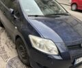 Синій Тойота Ауріс, об'ємом двигуна 2 л та пробігом 320 тис. км за 6100 $, фото 1 на Automoto.ua