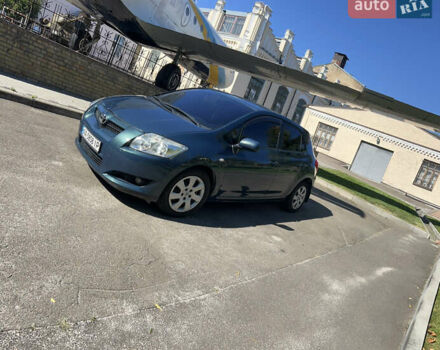 Синий Тойота Аурис, объемом двигателя 1.6 л и пробегом 245 тыс. км за 4990 $, фото 2 на Automoto.ua