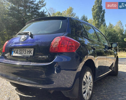 Синій Тойота Ауріс, об'ємом двигуна 1.6 л та пробігом 110 тис. км за 6700 $, фото 25 на Automoto.ua