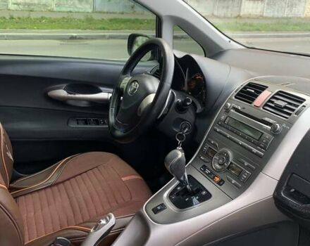 Синий Тойота Аурис, объемом двигателя 1.6 л и пробегом 217 тыс. км за 6200 $, фото 11 на Automoto.ua