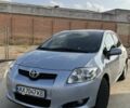 Синий Тойота Аурис, объемом двигателя 1.6 л и пробегом 251 тыс. км за 6700 $, фото 2 на Automoto.ua