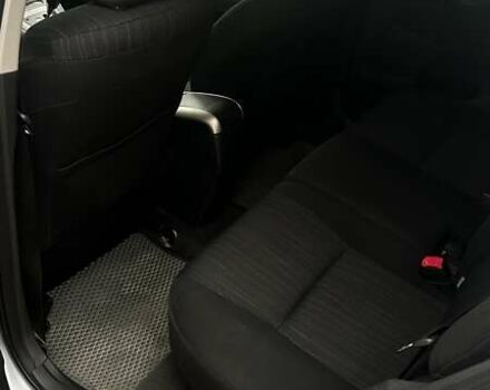 Синий Тойота Аурис, объемом двигателя 1.6 л и пробегом 251 тыс. км за 6700 $, фото 10 на Automoto.ua