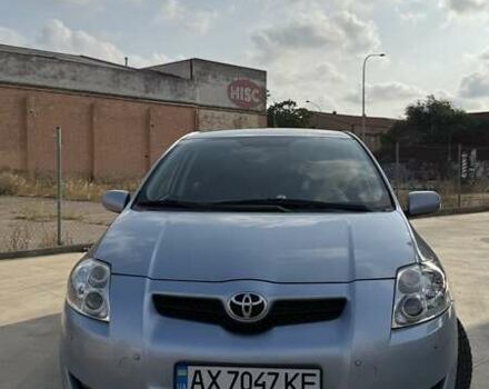 Синий Тойота Аурис, объемом двигателя 1.6 л и пробегом 251 тыс. км за 6700 $, фото 1 на Automoto.ua