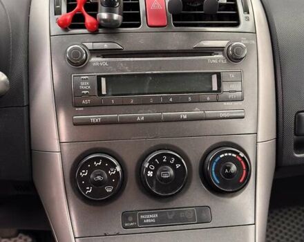 Синій Тойота Ауріс, об'ємом двигуна 0 л та пробігом 249 тис. км за 6300 $, фото 31 на Automoto.ua