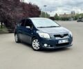 Синий Тойота Аурис, объемом двигателя 2 л и пробегом 299 тыс. км за 3500 $, фото 2 на Automoto.ua