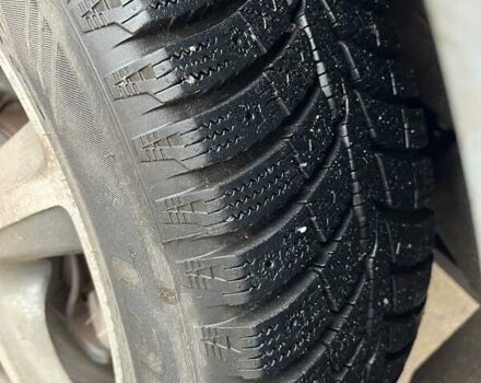 Синий Тойота Аурис, объемом двигателя 1.6 л и пробегом 278 тыс. км за 6000 $, фото 6 на Automoto.ua