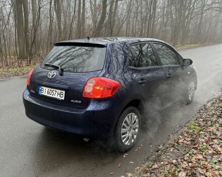 Синий Тойота Аурис, объемом двигателя 1.6 л и пробегом 210 тыс. км за 5350 $, фото 1 на Automoto.ua