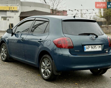 Синий Тойота Аурис, объемом двигателя 2 л и пробегом 180 тыс. км за 6950 $, фото 5 на Automoto.ua