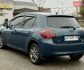 Синий Тойота Аурис, объемом двигателя 2 л и пробегом 180 тыс. км за 6950 $, фото 5 на Automoto.ua